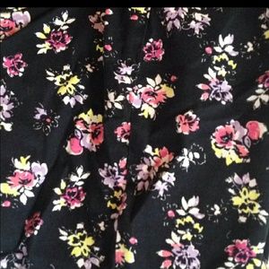 torrid Pants - NWOT Torrid floral jeans torrid Pants - NWOT Torrid floral jeans